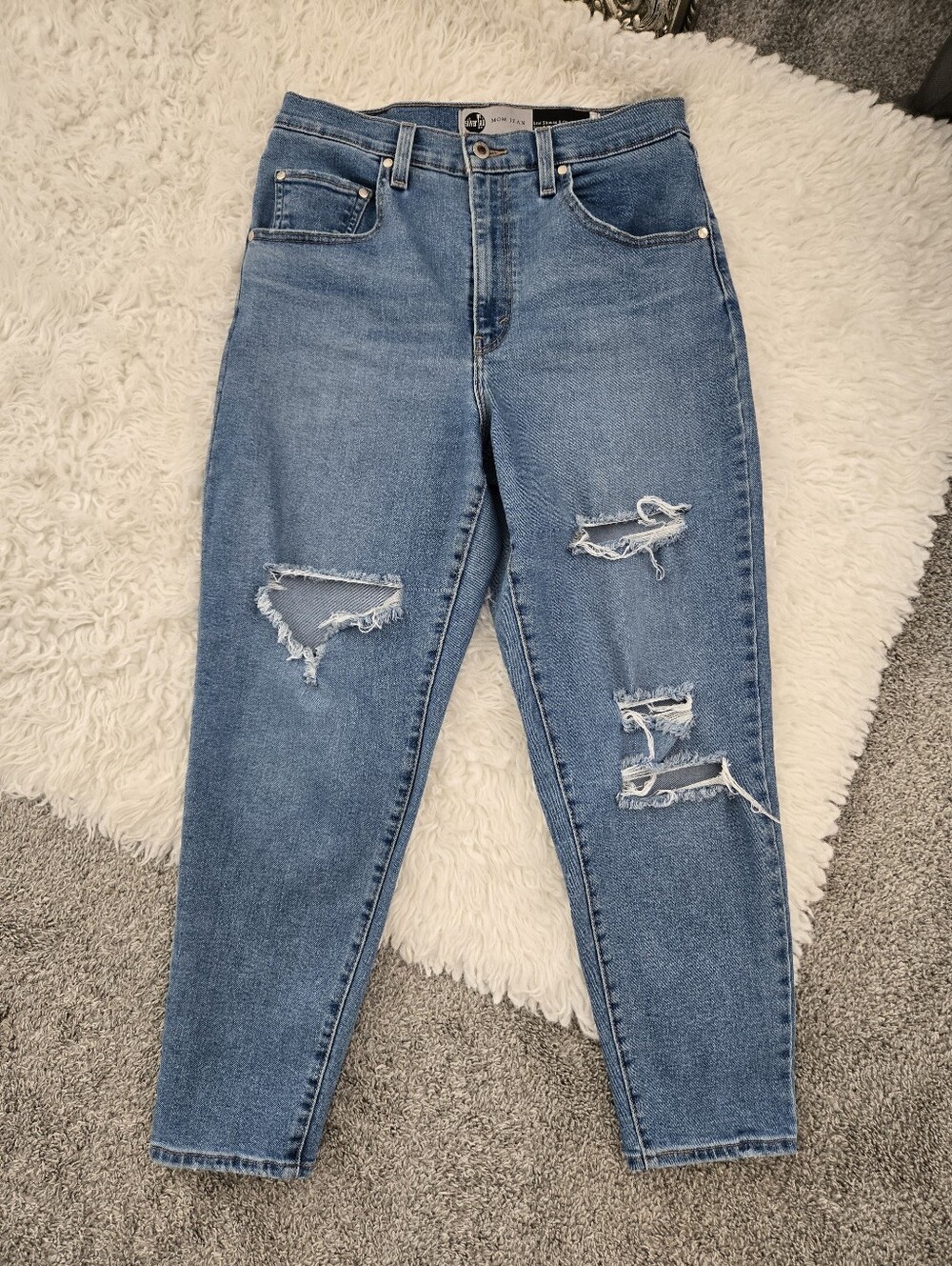 Levi's SilverTab High-Waisted Mom Jeans. Size 30.